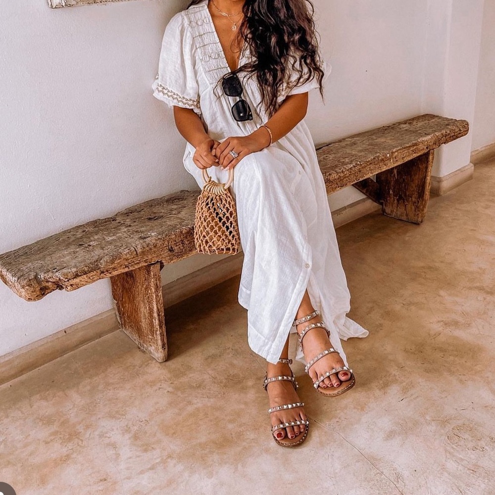Stud sandals